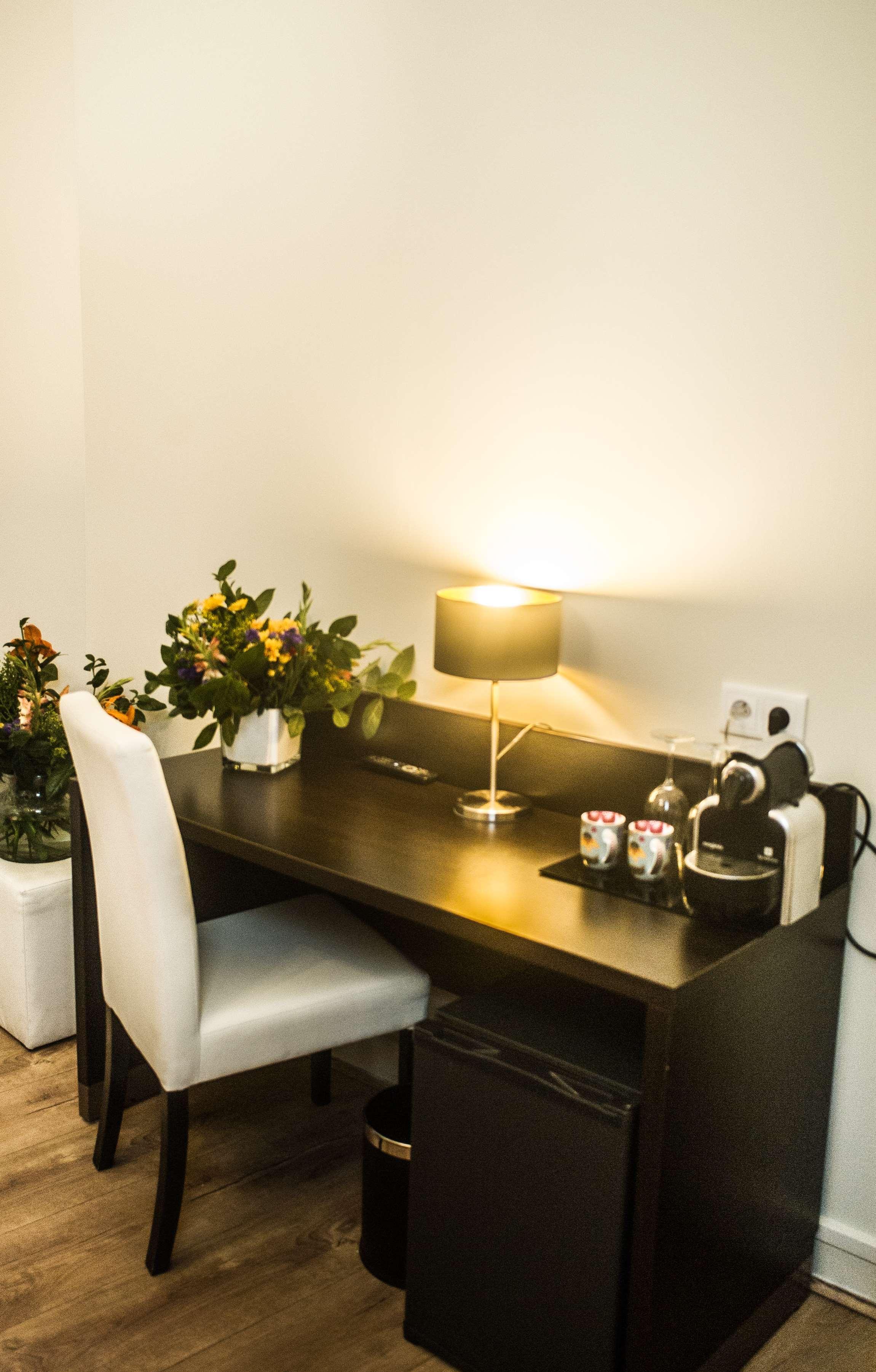 Best Western Marquis De La Baume Nimes Exterior photo