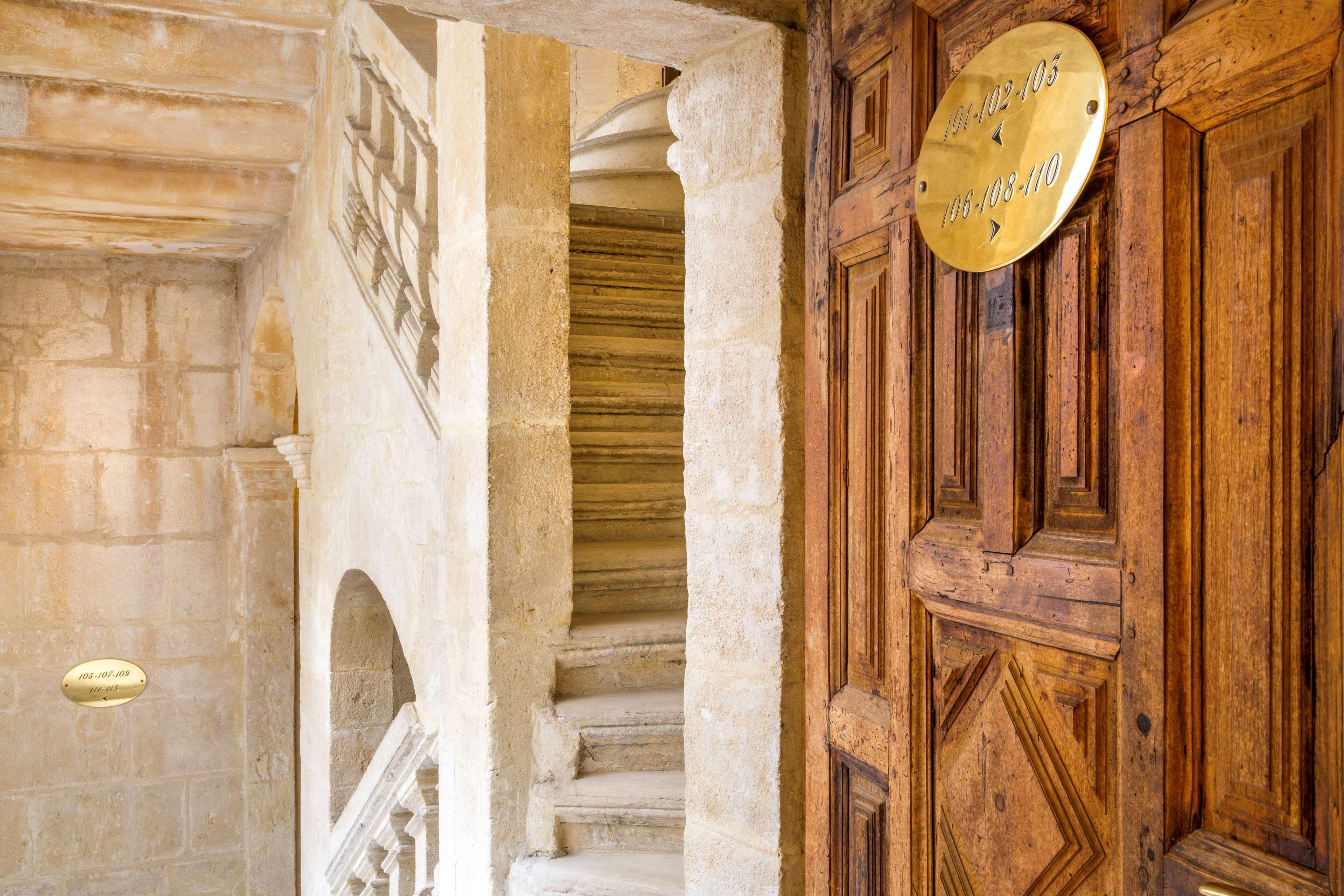 Best Western Marquis De La Baume Nimes Exterior photo